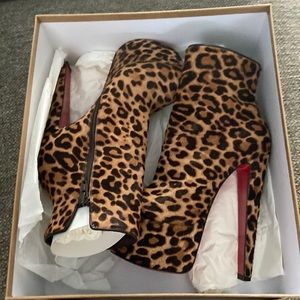 Christian Louboutin - worn a couple times - fierce 160 pony jaguar 3150895